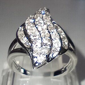 Sparkling 14Kt White Gold Full-Carat Diamond Waterfall-Design Ring
